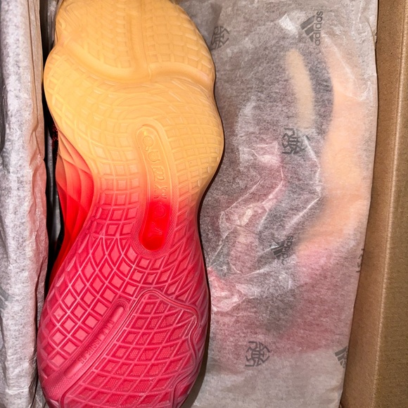 Adidas D.O.N Issue #3 Size 11.5 NWT - Picture 5 of 6